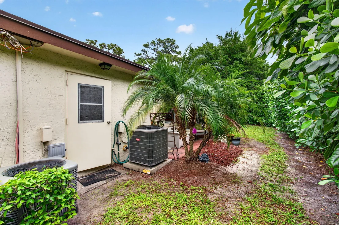 Photo of Unit B at 5050 Nesting Way