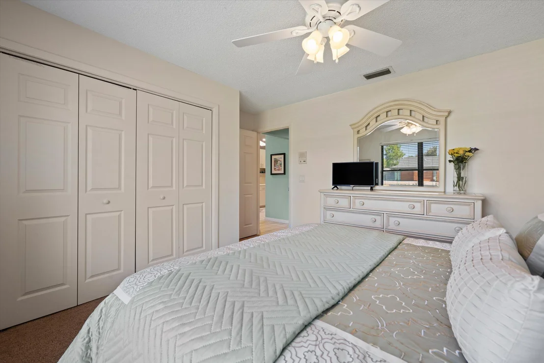 Photo of 657 Juniper Place