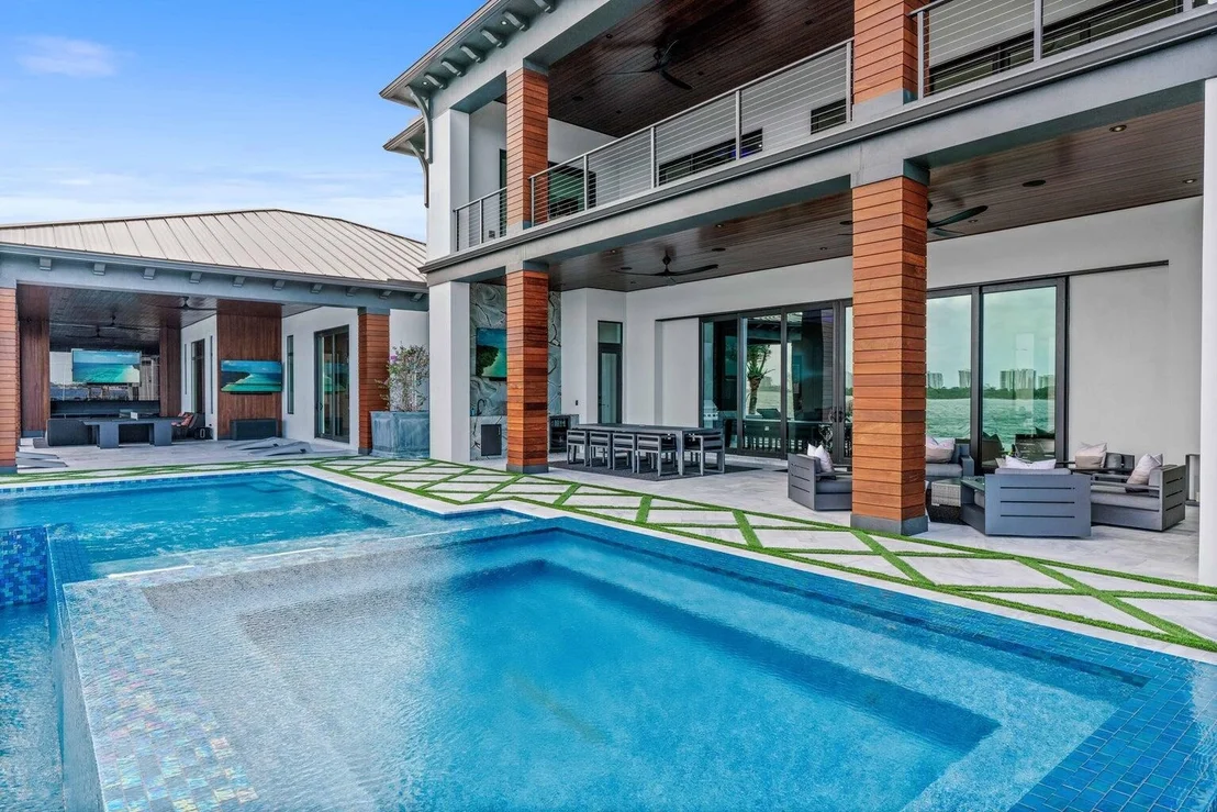 Photo of 712 Lakeside Circle