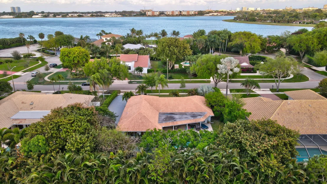 Photo of 2001 Embassy Drive