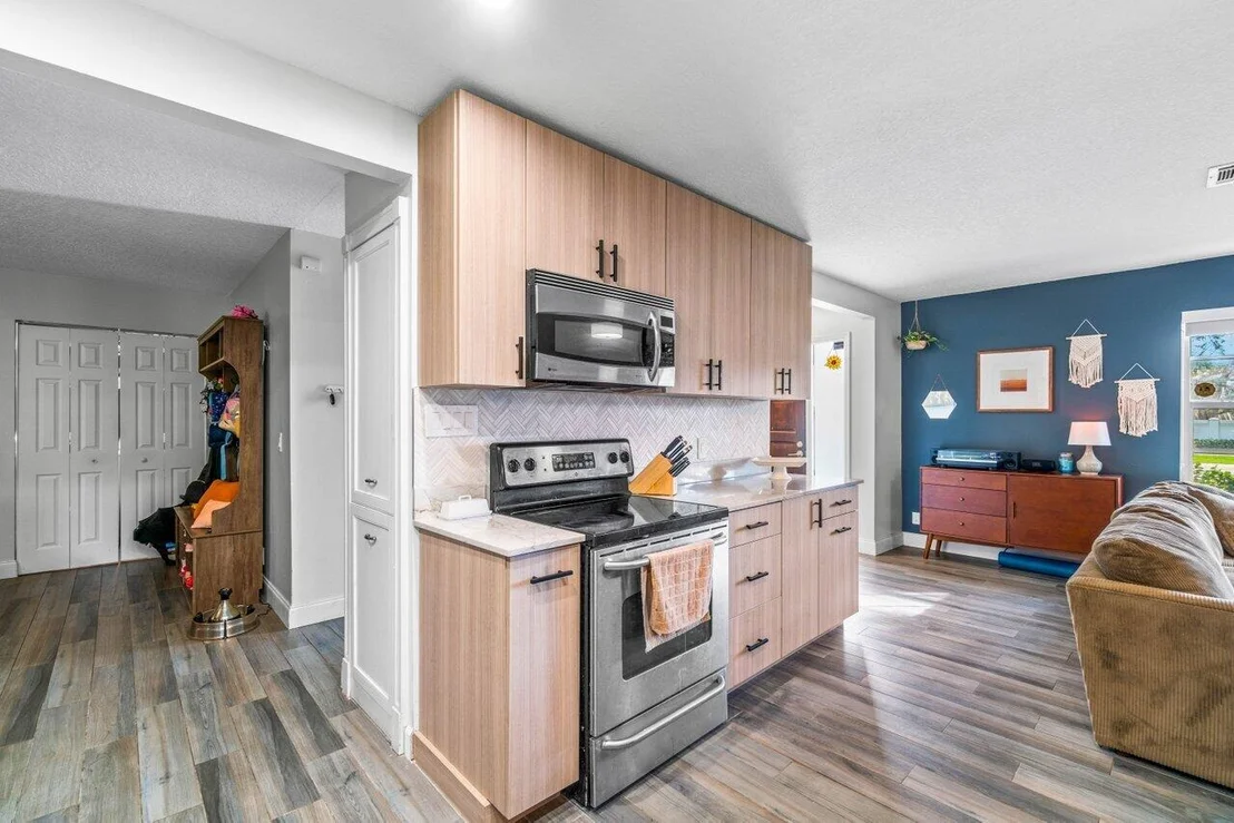 Photo of 4516 Pinetree Drive