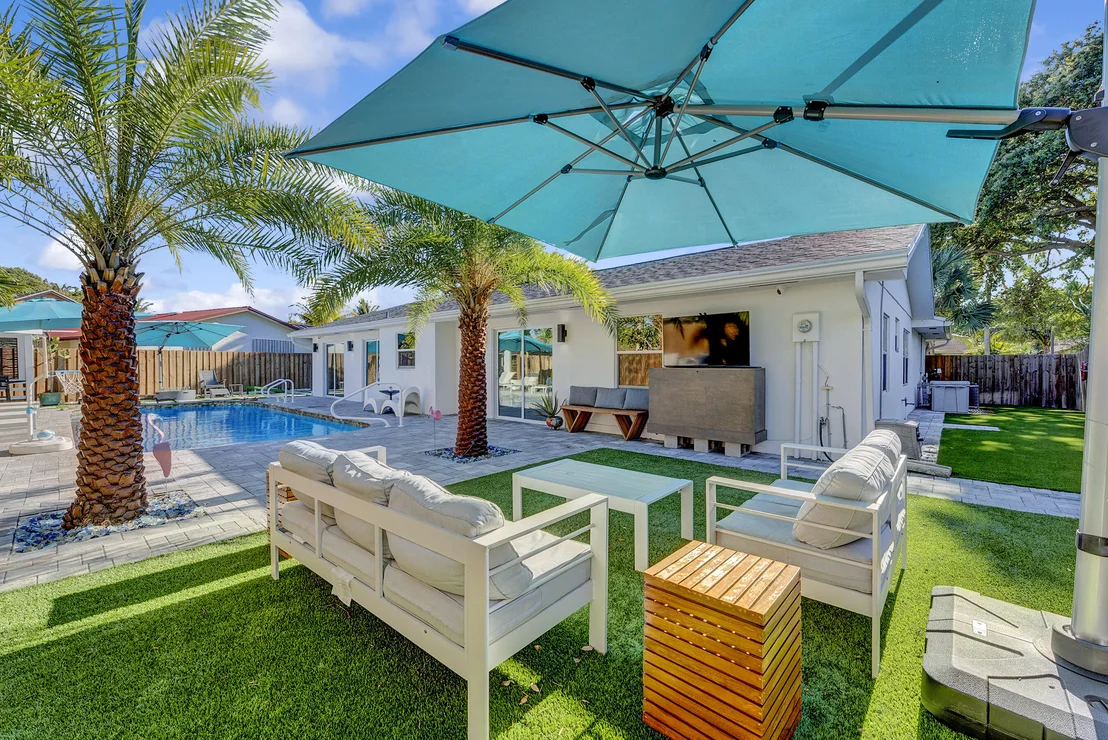 Photo of 707 W Boulevard Chatelaine