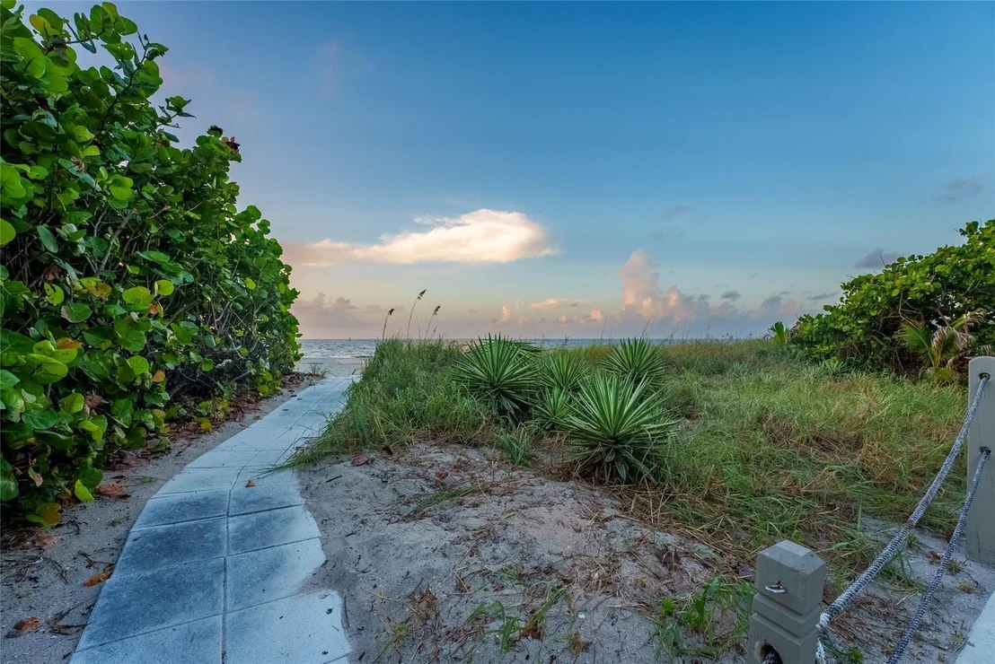 Photo of 2304 Bay Drive