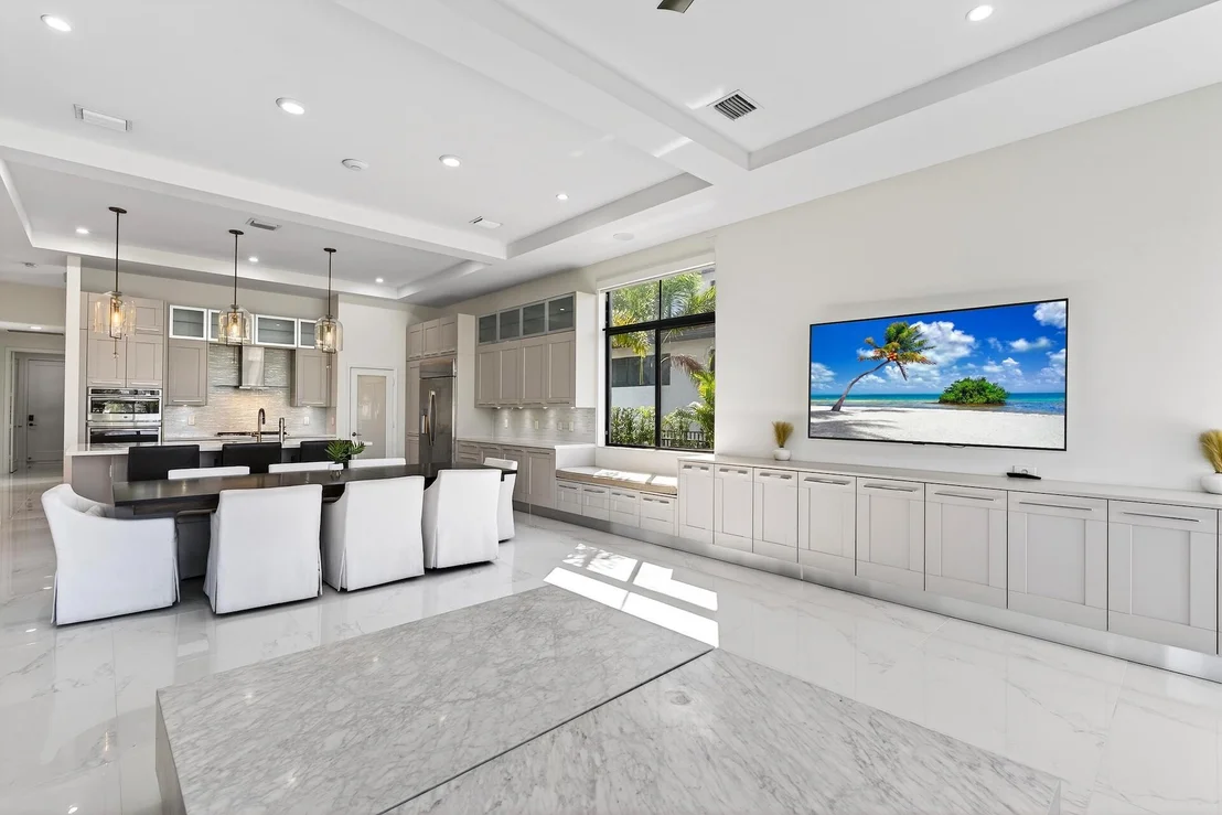 Photo of 10875 Estuary Drive