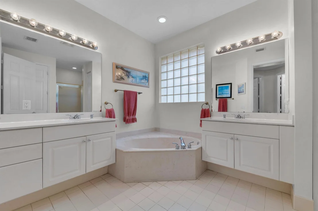 Photo of 6538 Arno Way