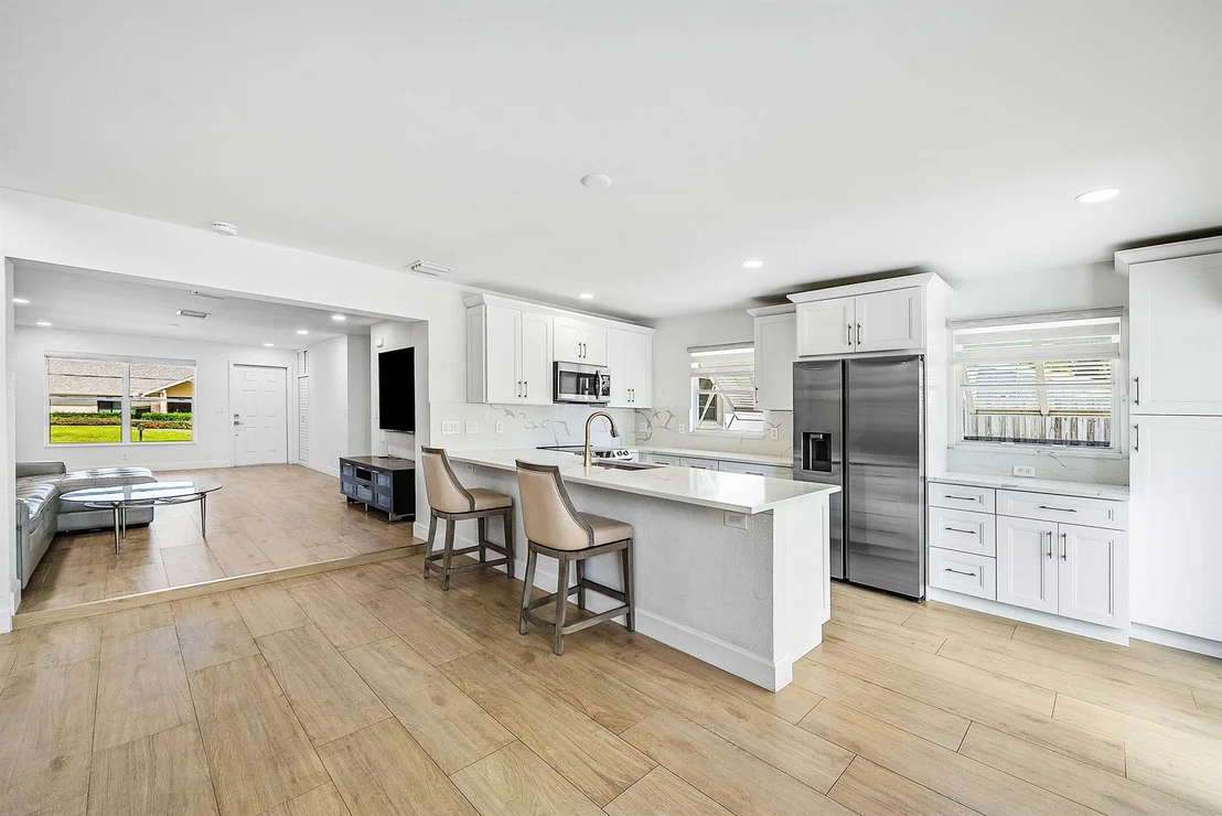 Photo of 530 Heron Drive