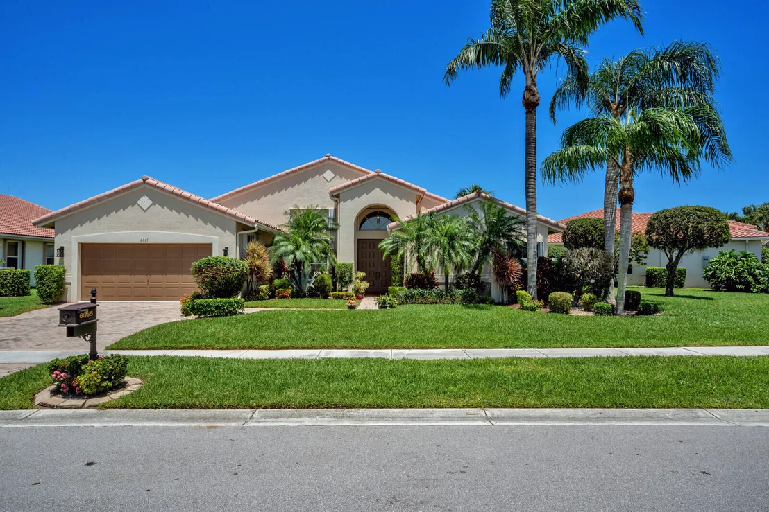 Photo of 6865 Treves Way