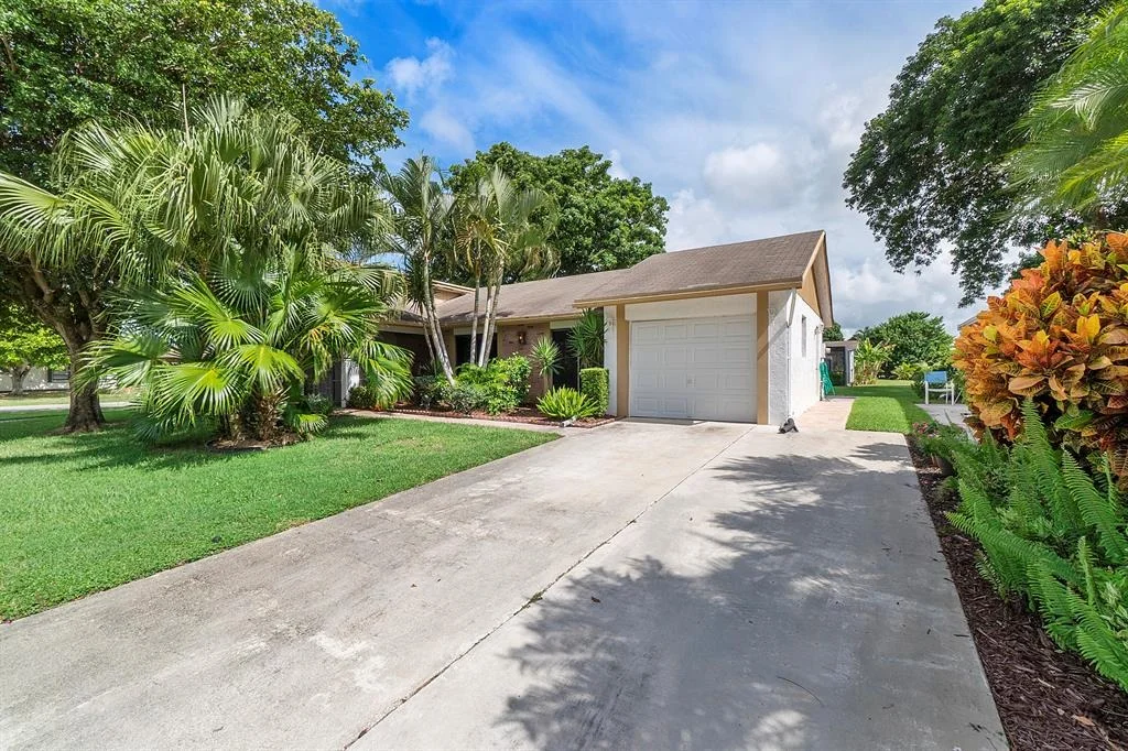 Photo of 6355 Timberlakes Way