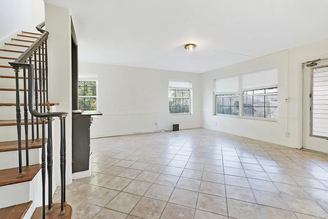 Photo of 240 Cornell Drive