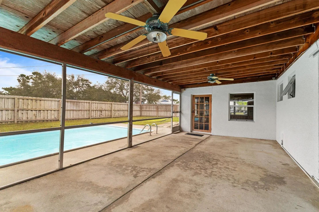 Photo of 1121 NW 15th Terrace
