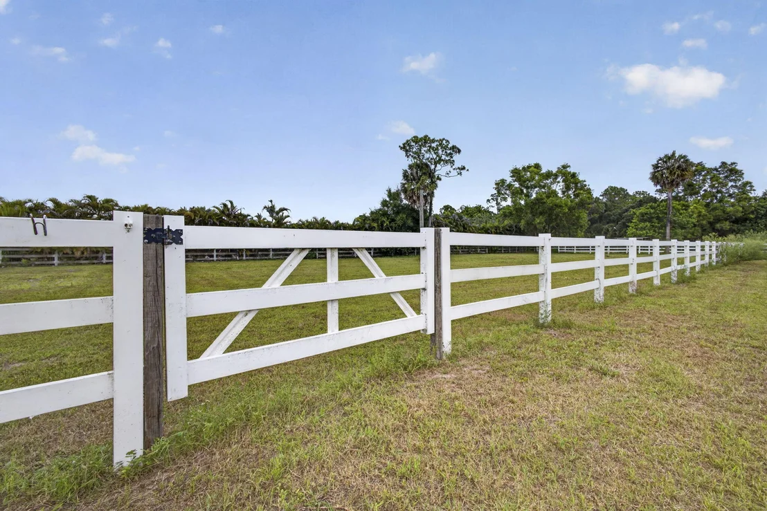 Photo of 2944 A Road
