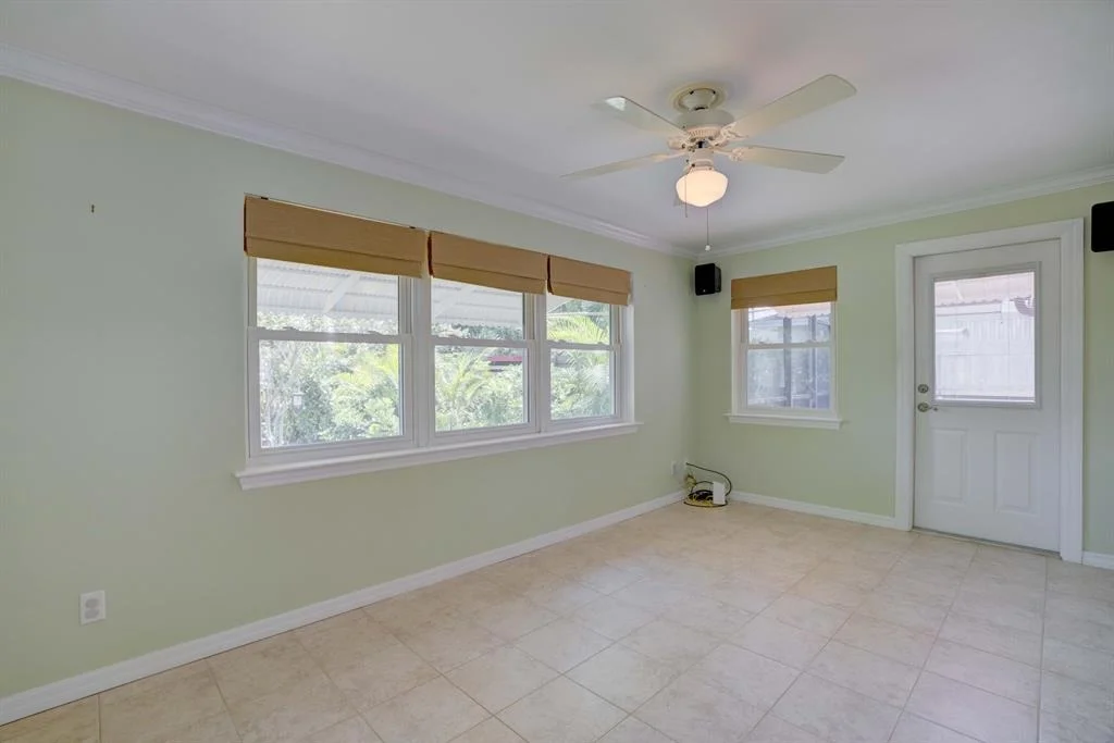 Photo of 368 Beacon Street
