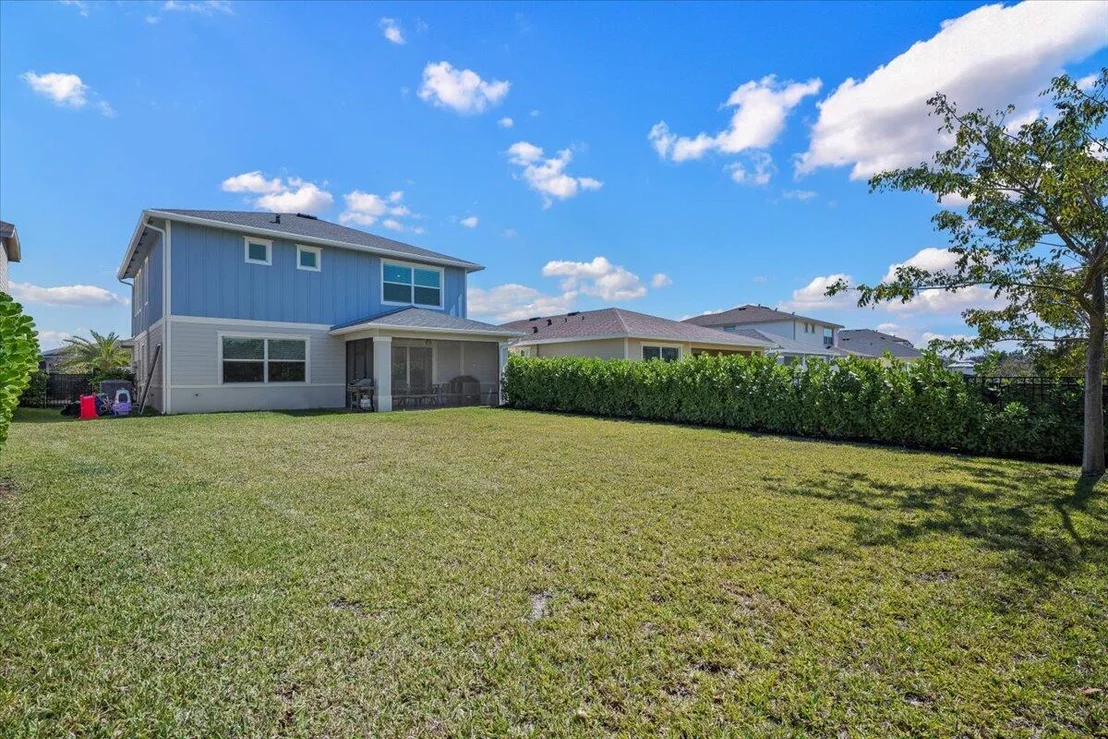 Photo of 1367 Arrowhead Point Road