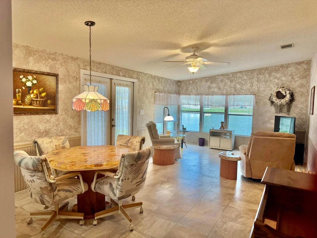 Photo of 1704 SW 35th Circle