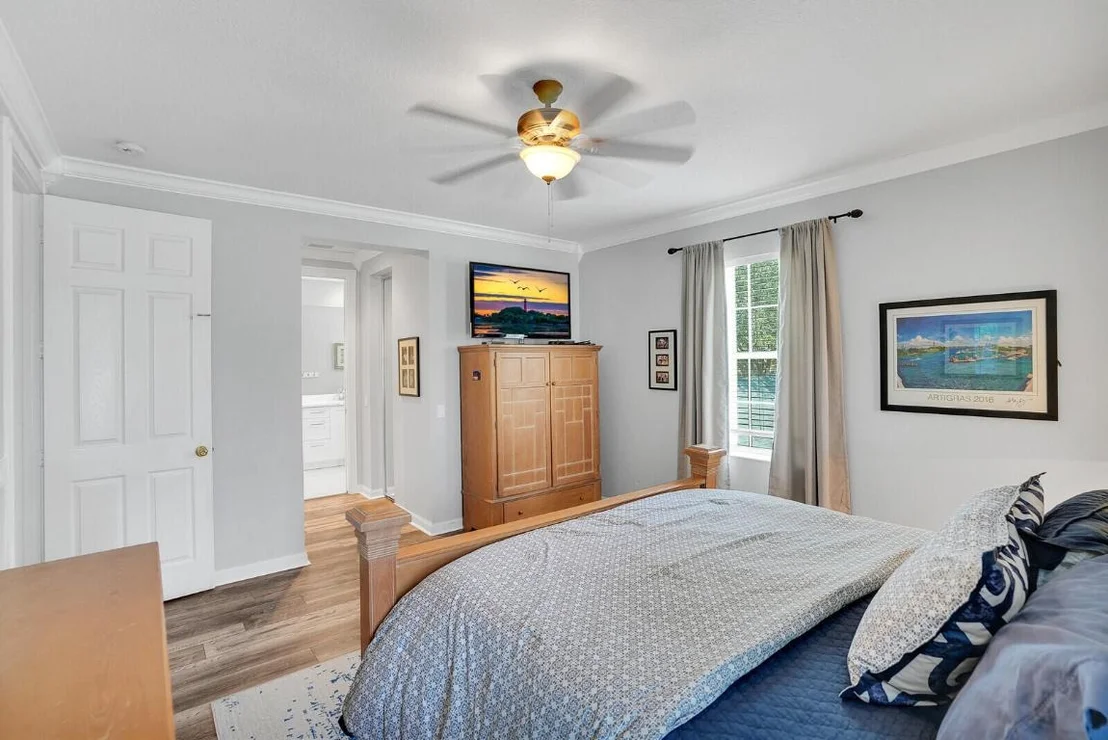 Photo of 211 Barbados Drive