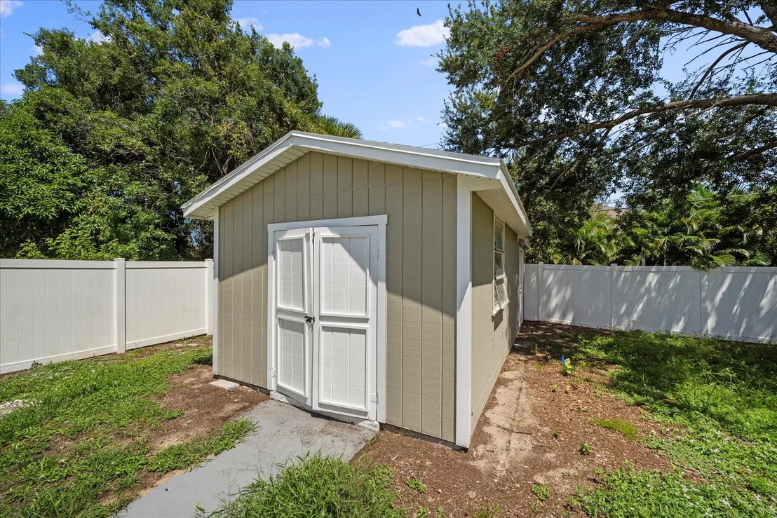 Photo of 421 Oak Street