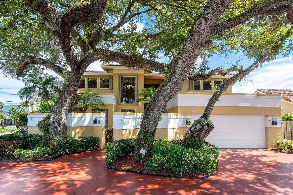 Photo of 1801 Isabel Oeste Road
