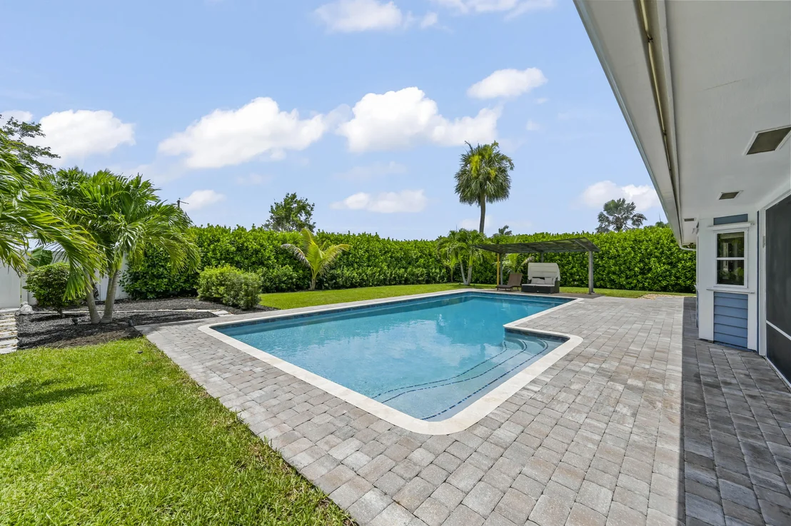 Photo of 1102 Kriss Lane