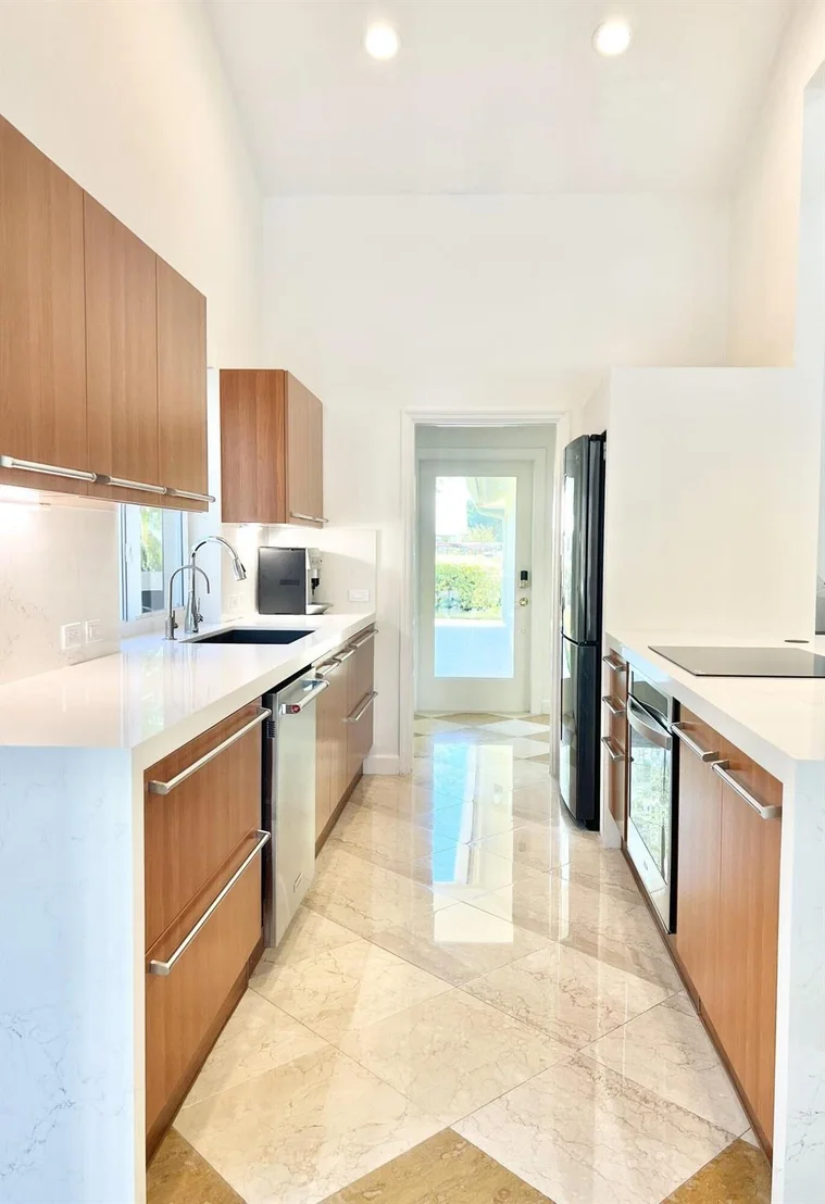 Photo of 214 River Park Drive