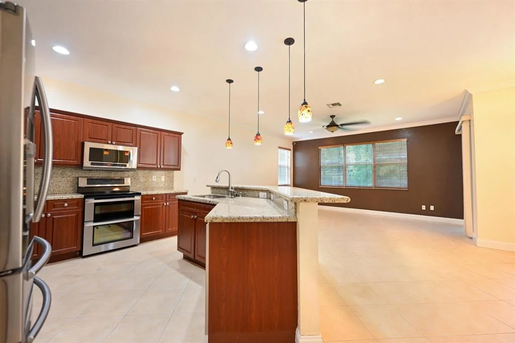 Photo of 5515 Mainship Drive