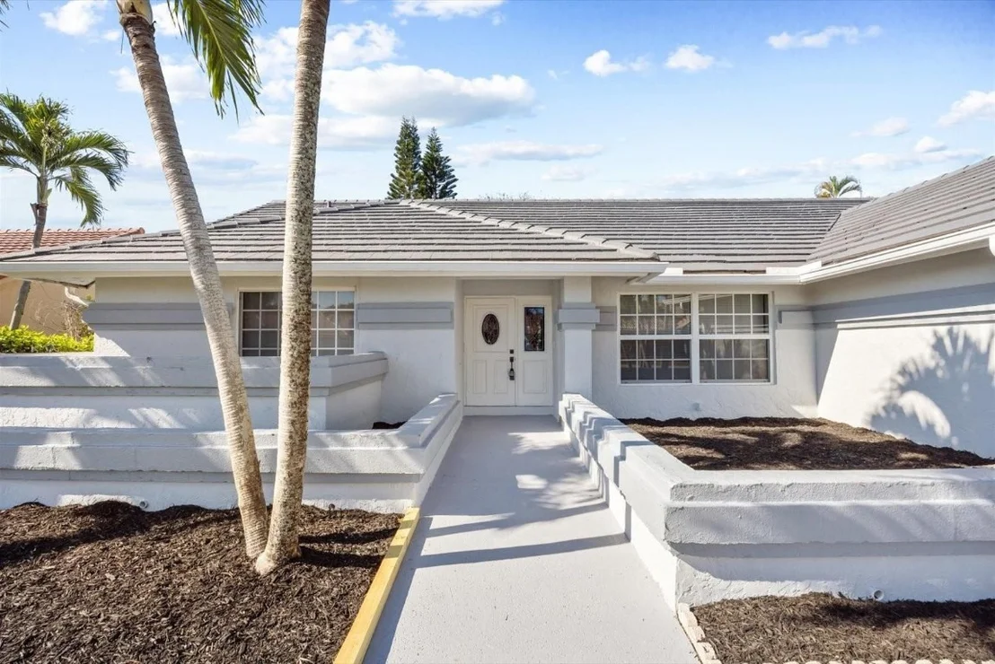 Photo of 9791 Sun Pointe Drive