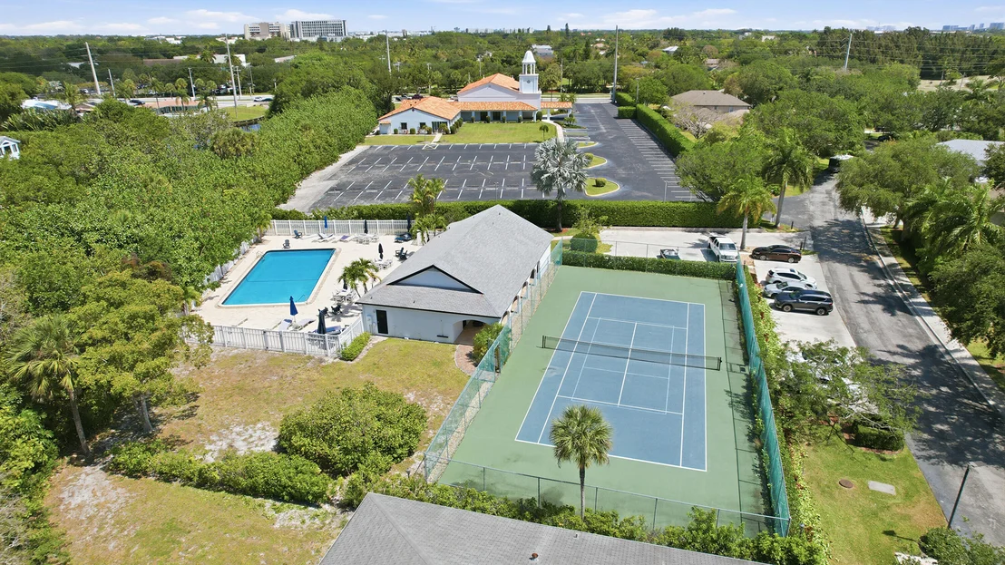 Photo of 321 Del Rio Boulevard