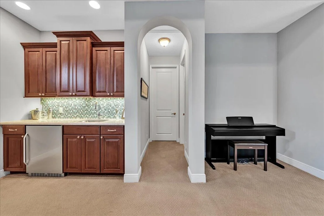 Photo of 378 Squire Drive