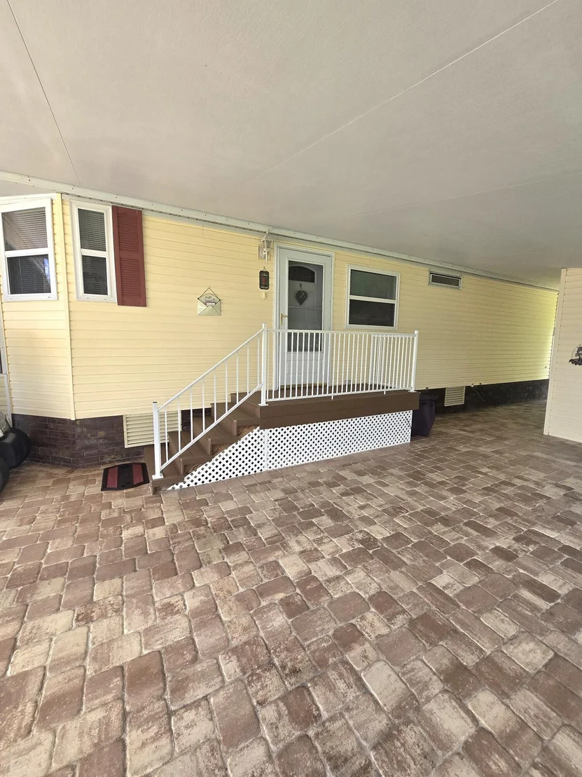 Photo of 1613 SW 35TH Circle