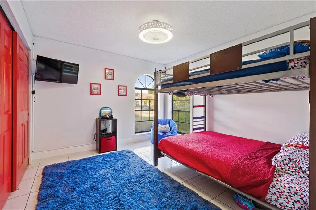 Photo of 5263 Helene Circle