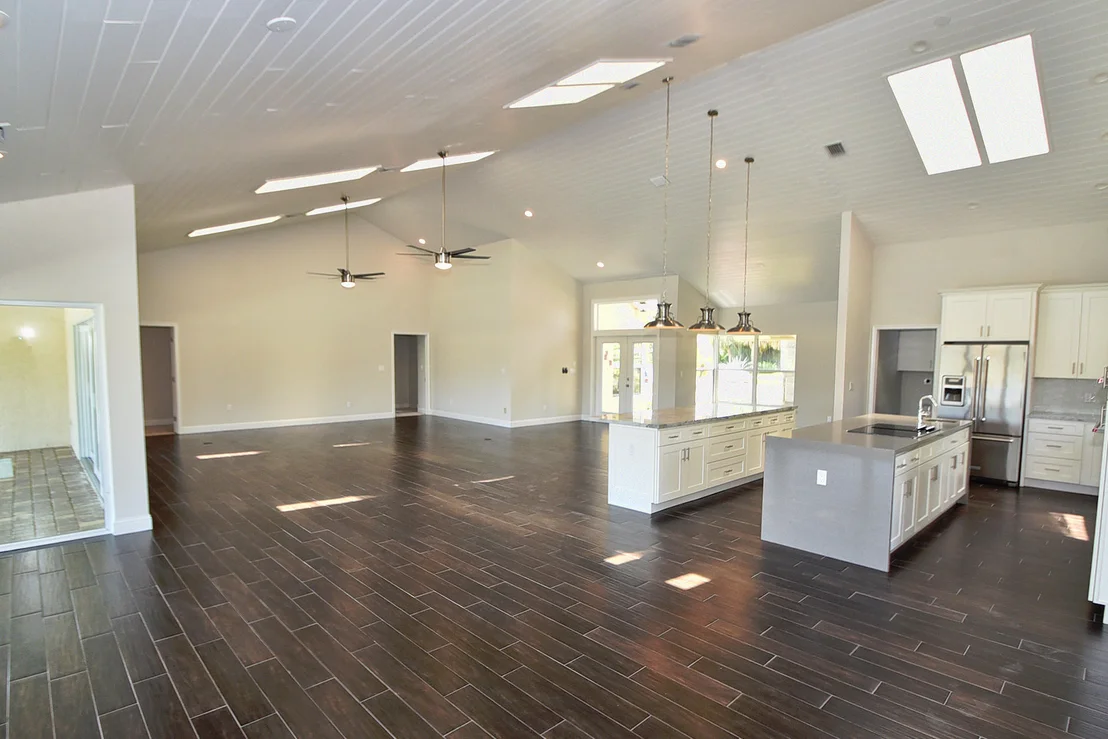 Photo of 3835 Live Oak Boulevard