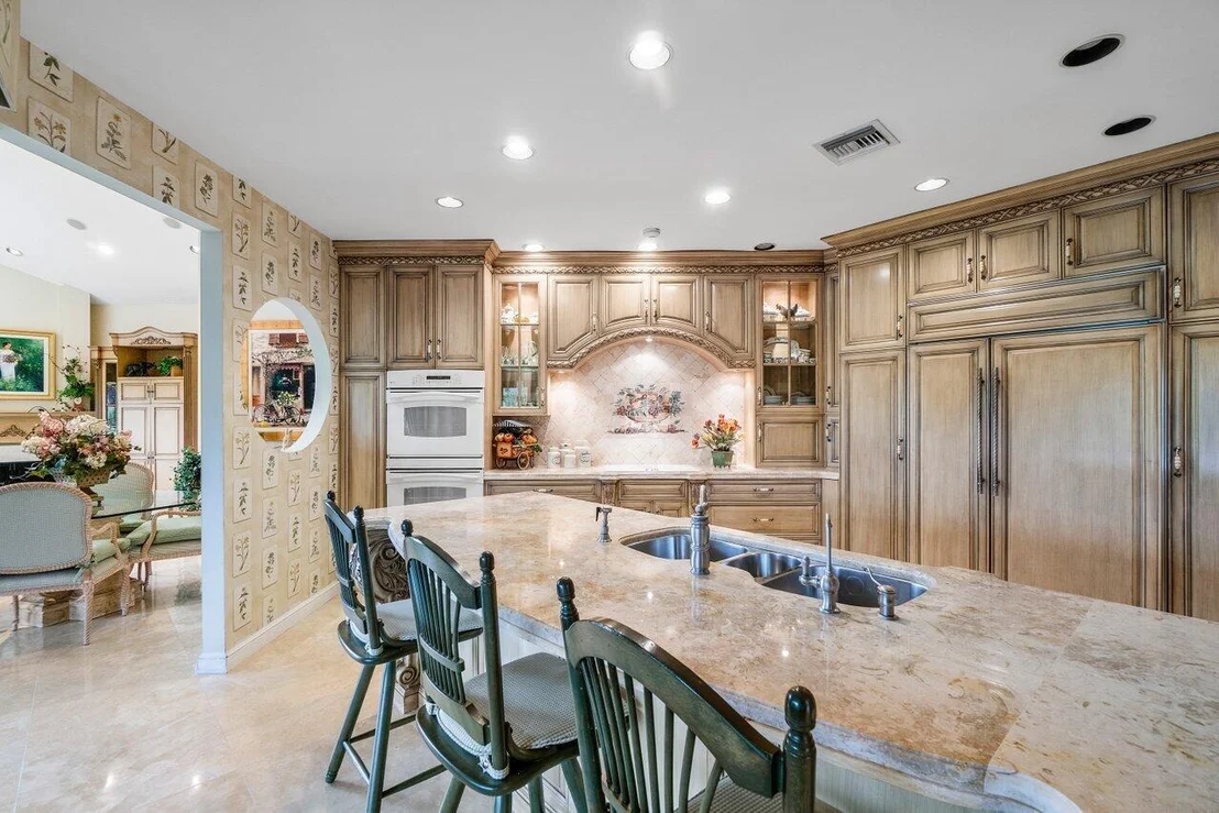 Photo of 7283 Mandarin Drive