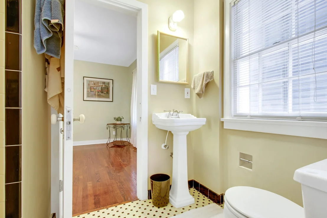 Photo of 243 Pershing Way