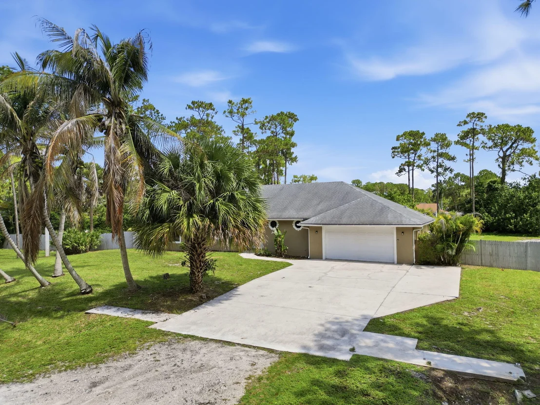Photo of 15731 85th Road N