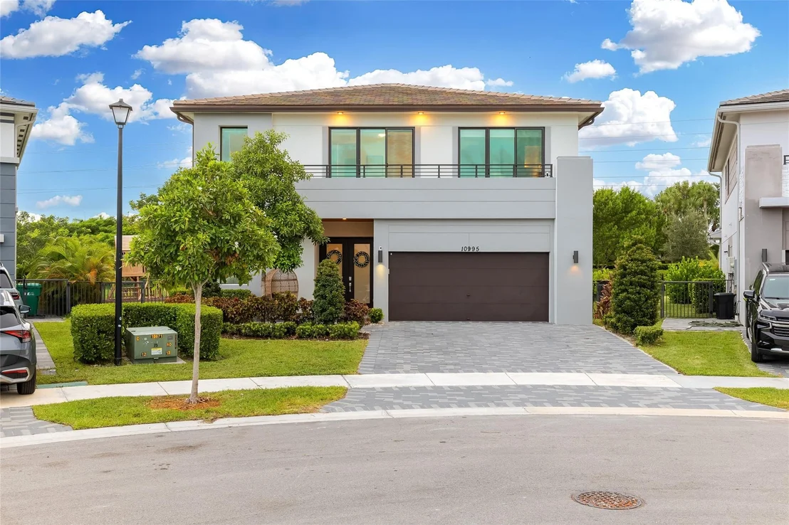 Photo of 10995 Passage Way