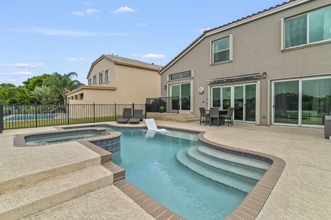 Photo of 7877 Springvale Drive