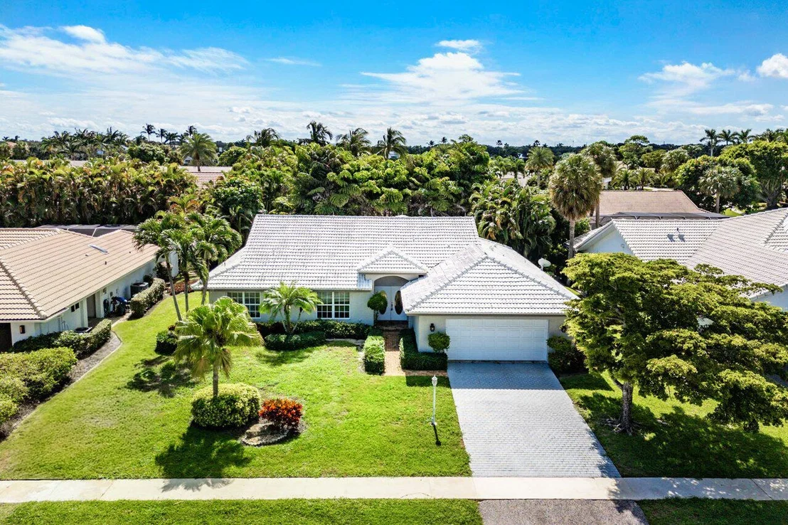 Photo of 4572 White Cedar Lane