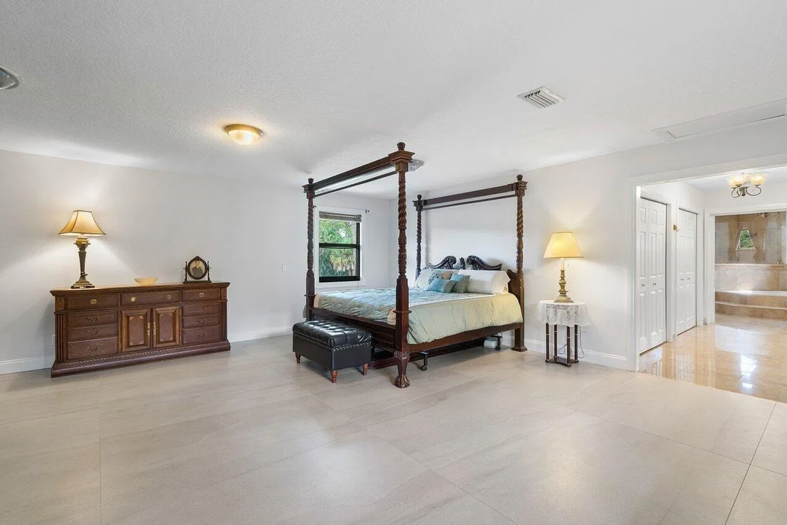Photo of 2315 Deer Run Boulevard
