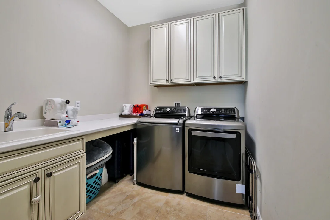 Photo of 1029 N Jeaga Drive