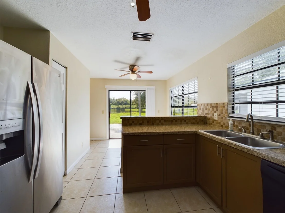 Photo of 4948 SE 44th Street