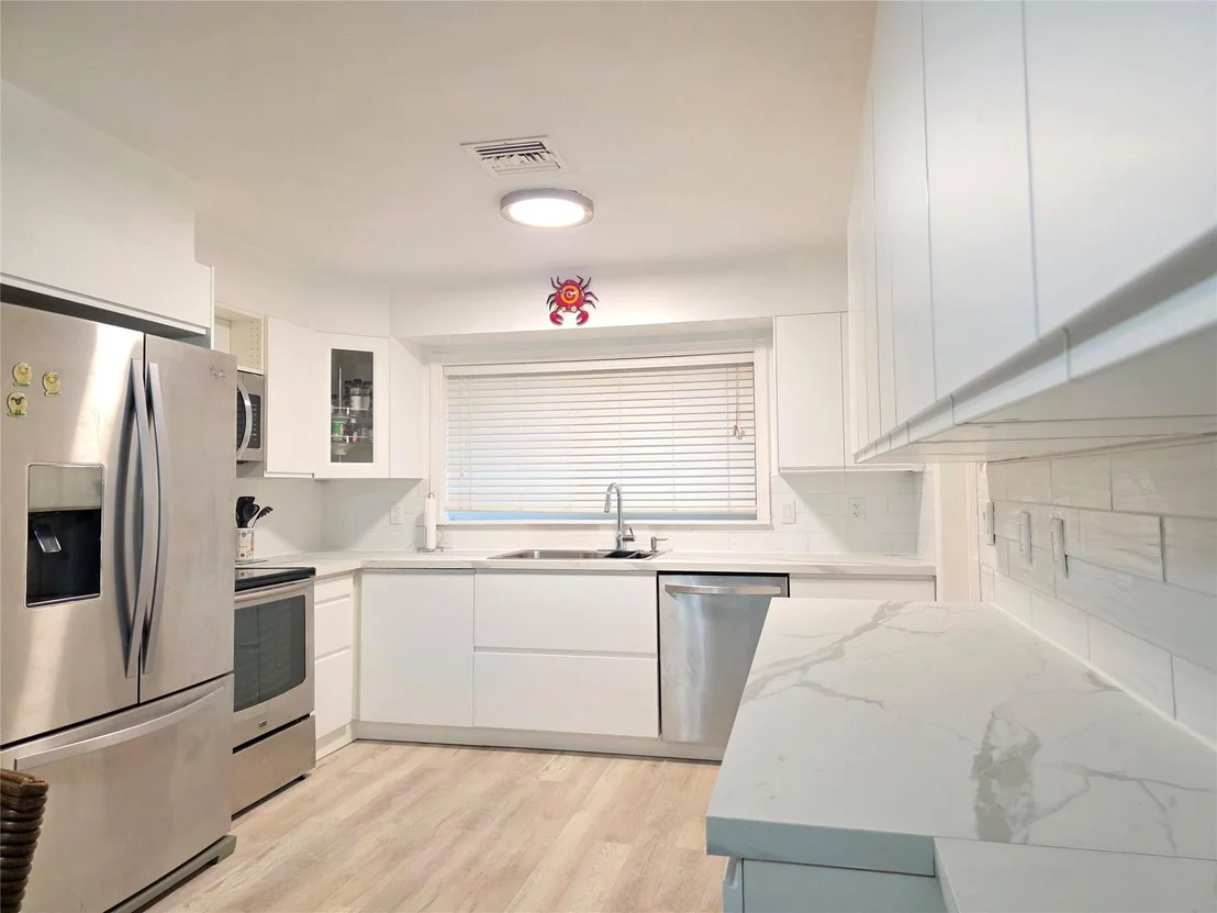 Photo of 2585 SE 3rd Street