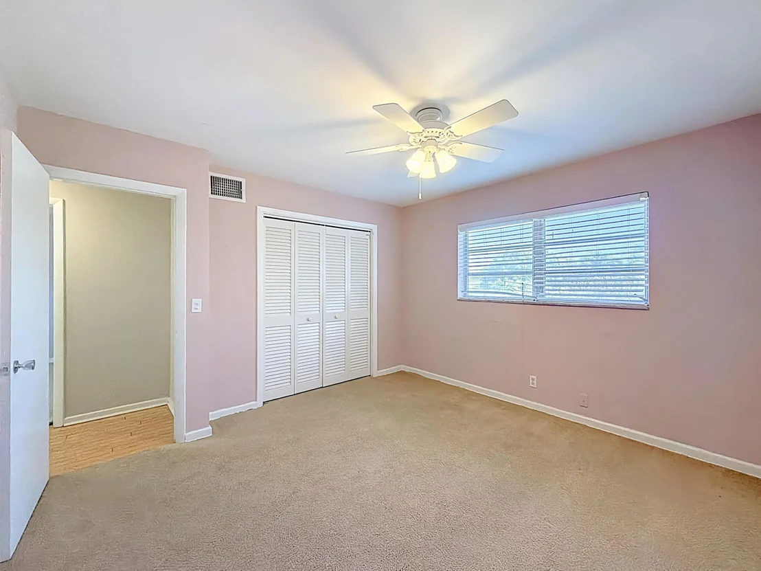 Photo of 262 Gulfstream Boulevard
