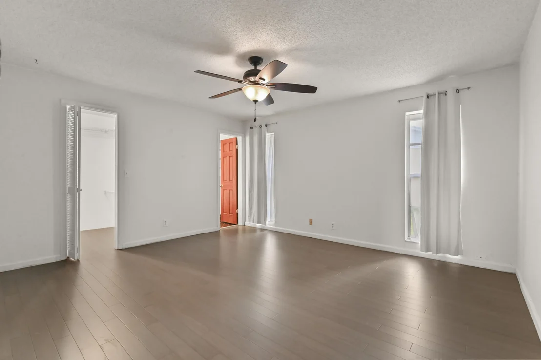 Photo of 1019 Hickory Trail