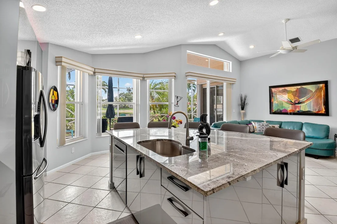 Photo of 7844 Ambleside Way