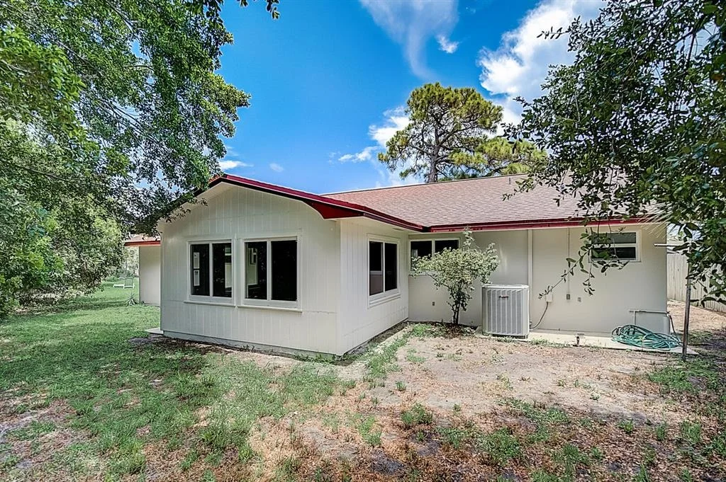 Photo of 6817 Eastview Drive