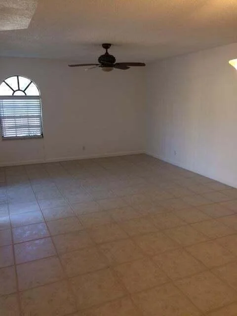 Photo of Unit B at 8183 Thames B Boulevard