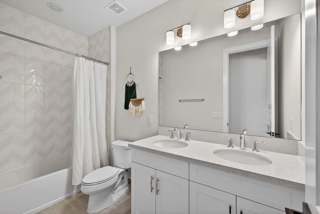 Photo of 9221 Crestview Circle