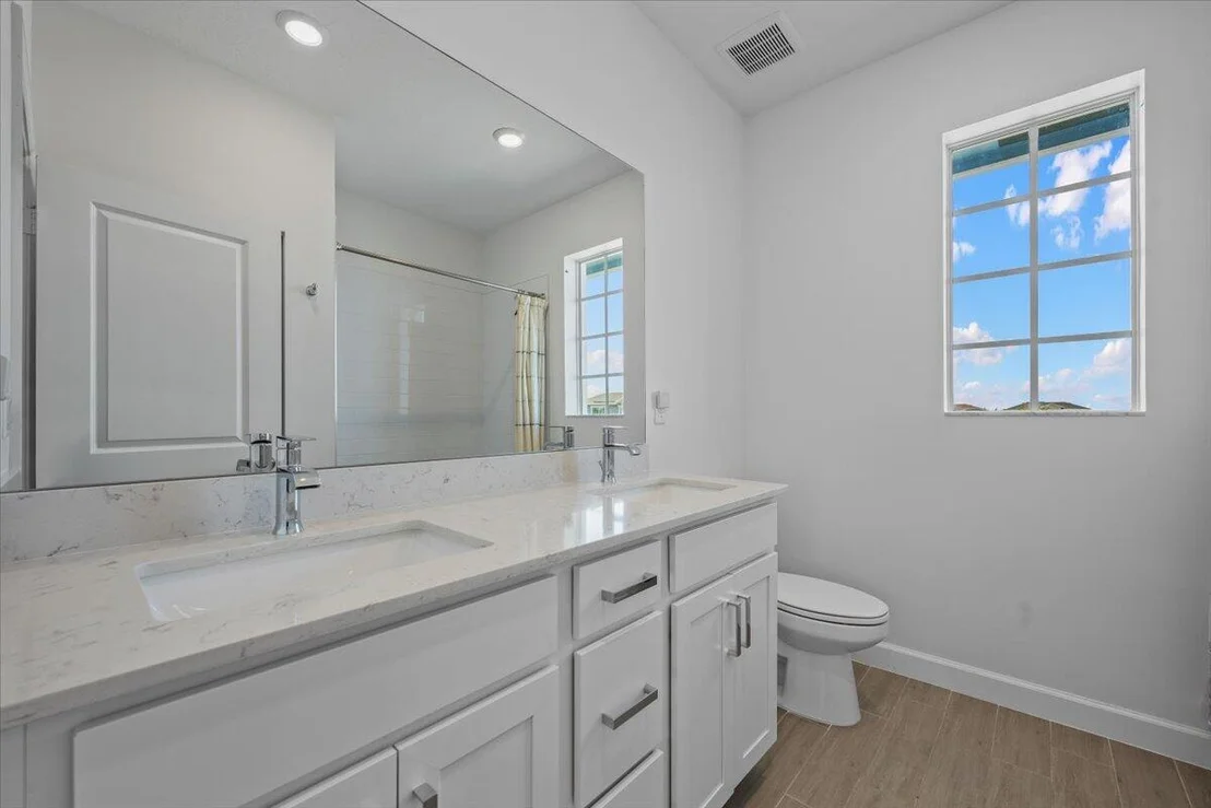 Photo of 1367 Arrowhead Point Road