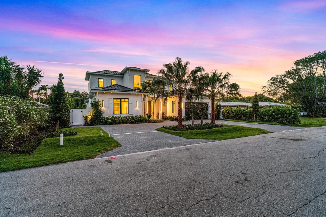 Photo of 720 NW 3rd Avenue