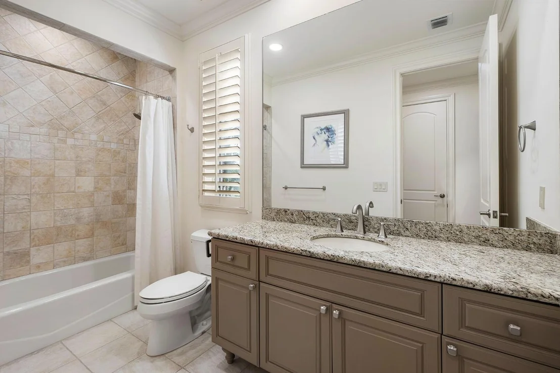 Photo of 384 Royal Palm Way