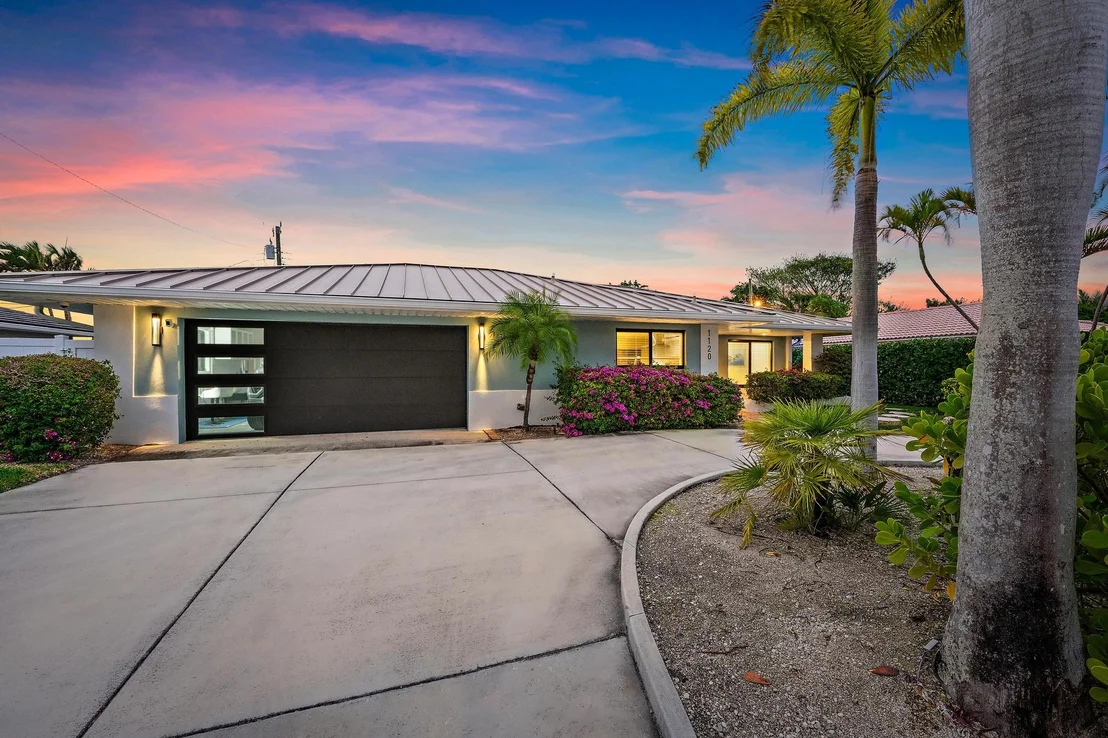Photo of 1120 Singer Drive
